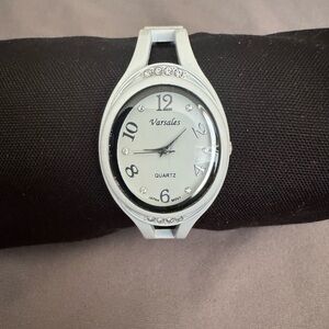 CLEARANCE Varsales Silver and Black Quartz Watch